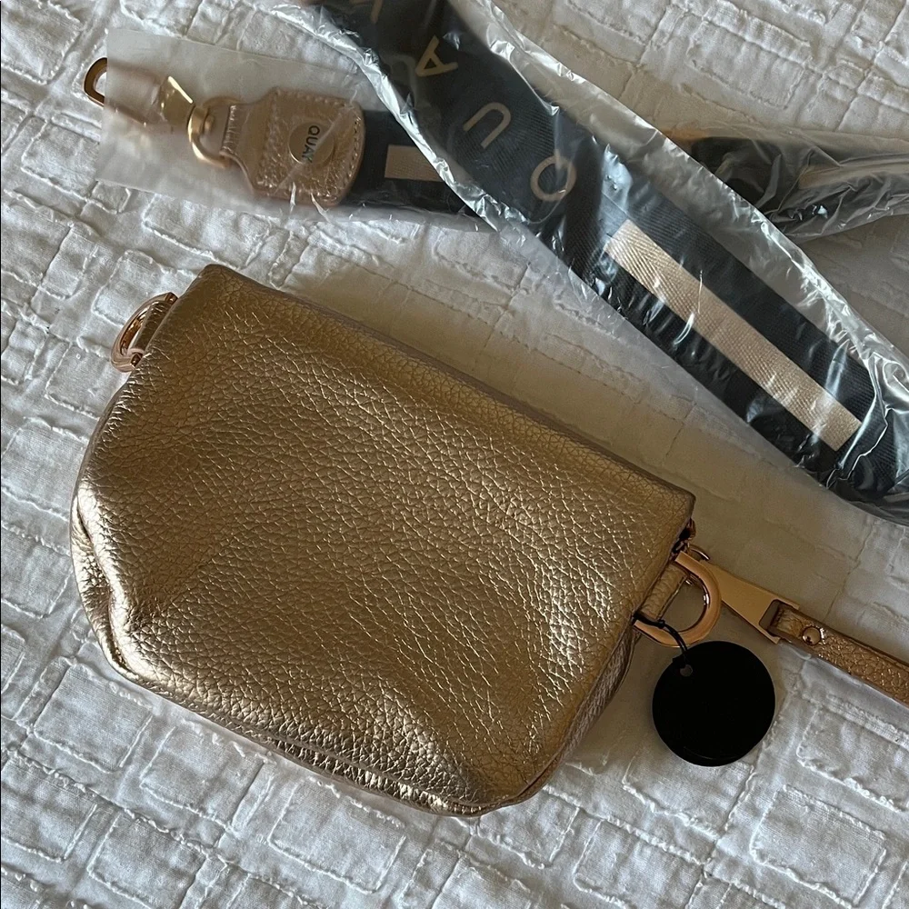 Quay Australia Rose Gold Bum Bag - Picture 8 of 10